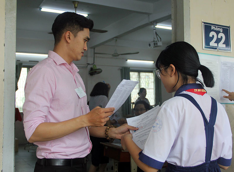 Học sinh tại TP Hồ Chí Minh bắt đầu kỳ thi tuyển sinh lớp 10 công lập năm học 2019-2020

